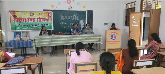 POSTER MAKING AND SPEECH COMPETETION @ KARGIL VIJAY DIWAS